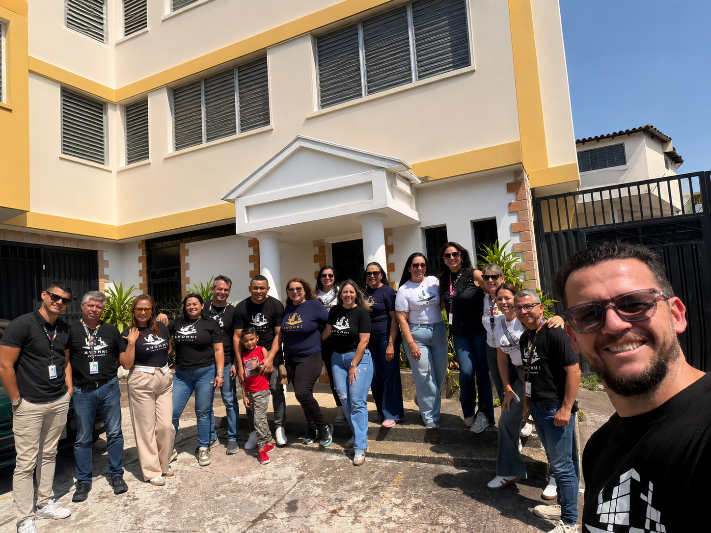 Equipo de Innova Bienes Raíces & Cons.